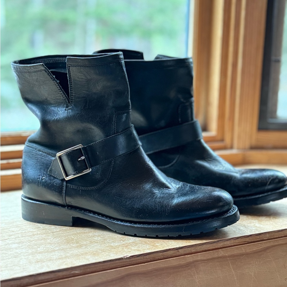 Frye Women’s Veronica Bootie Size 7
